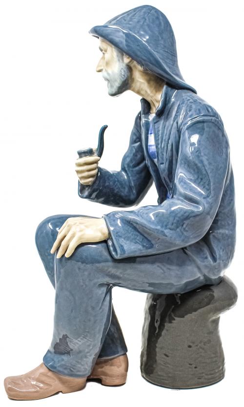 FIGURA EN PORCELANA NAO DEL ÚLTIMO  CUARTO DEL S.XX