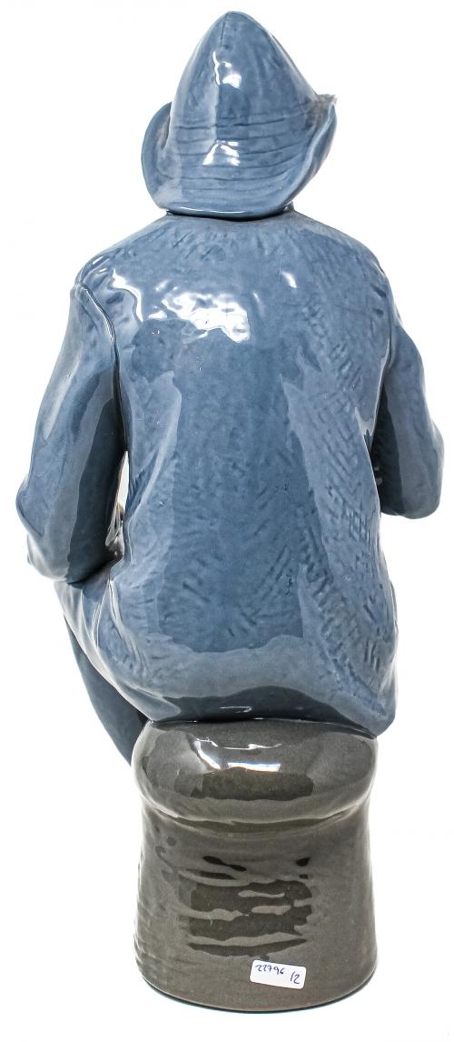 FIGURA EN PORCELANA NAO DEL ÚLTIMO  CUARTO DEL S.XX