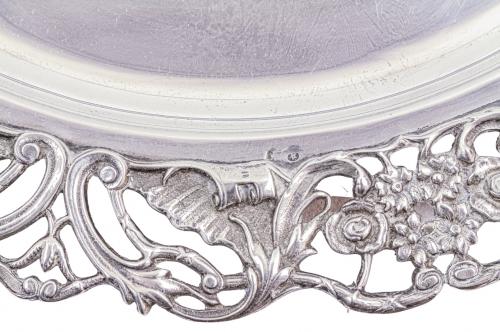 BANDEJA CIRCULAR EN PLATA  DE MEDIADOS DEL S.XX