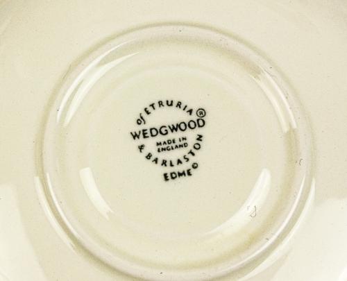 JUEGO DE TE EN LOZA INGLESA "WEDGWOOD"