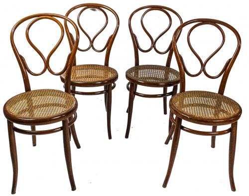CUATRO SILLAS DE ESTILO THONET DE LA PRIMER MITAD DEL S.XX
