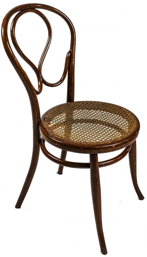 CUATRO SILLAS DE ESTILO THONET DE LA PRIMER MITAD DEL S.XX