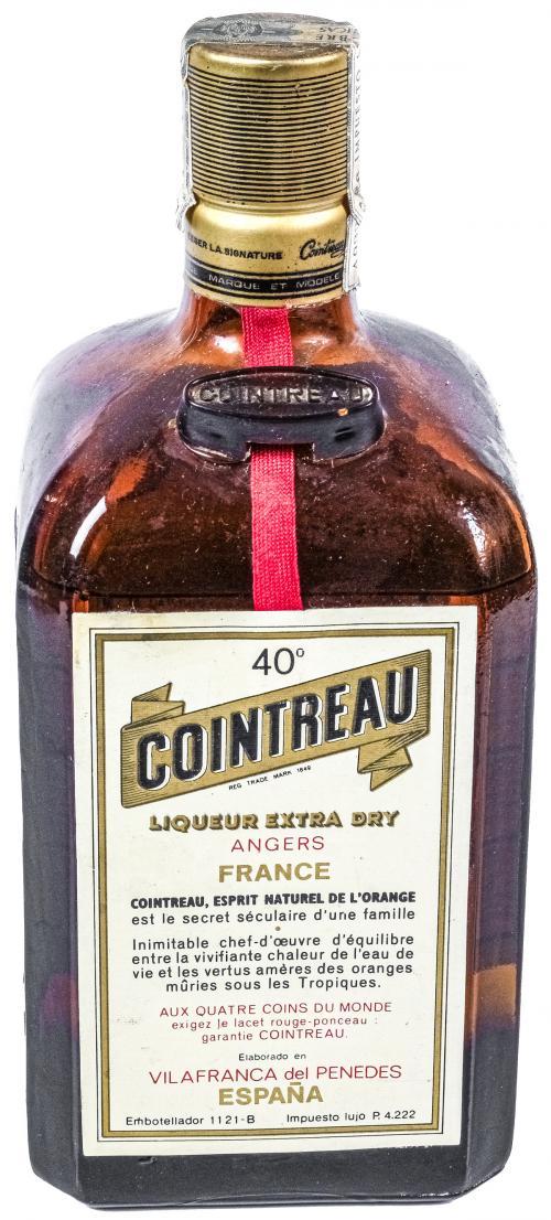 BOTELLA "COINTREAU" DE LOS AÑOS 60