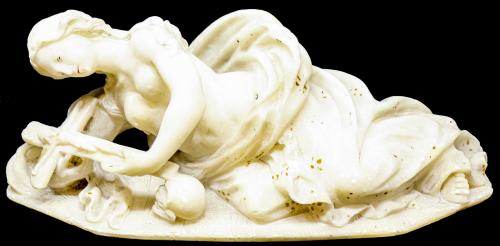 FIGURA EN ALABASTRO DE PRINCIPIOS DEL S.XX