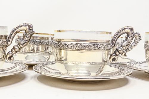 SEIS TAZAS CON PLATO DE CAFÉ EN PLATA DEL PRIMER TERCIO S.XX