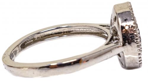 ANILLO CON ZAFIRO Y DIAMANTES