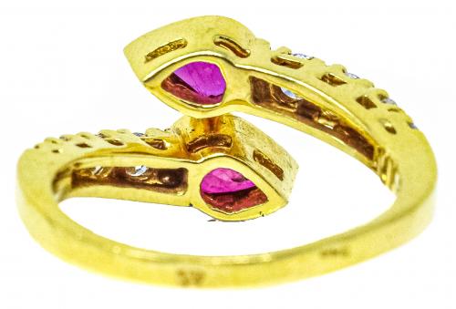 ANILLO CON RUBÍES Y BRILLANTES