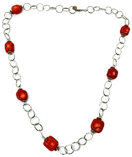 COLLAR CON CORAL BAMBÚ