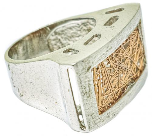 ANILLO DE DISEÑO EN PLATA