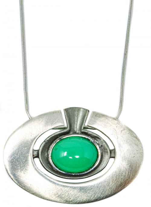 COLGANTE CON CRISOPASA