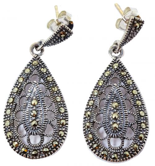 PENDIENTES DE ESTILO ANTIGUO