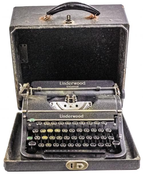MÁQUINA DE ESCRIBIR "UNDERWOOD" DE MEDIADOS DEL S.XX