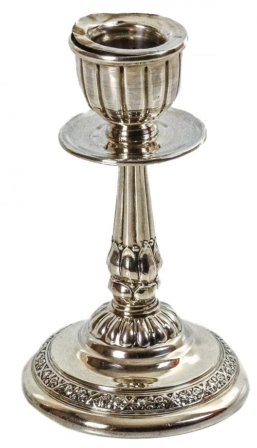 CANDELERO EN PLATA DEL ÚLTIMO CUARTO DEL S.XX