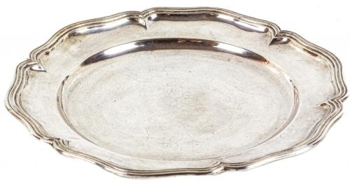 PLATO DECORATIVO EN PLATA DE MEDIADOS DEL S.XX