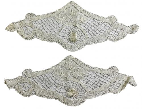 LOTE DE PUNTILLAS Y "ENTREDÓS"  
