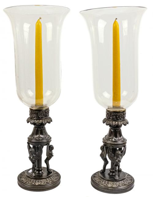 PAREJA DE CANDELEROS CON TULIPA DE CRISTAL