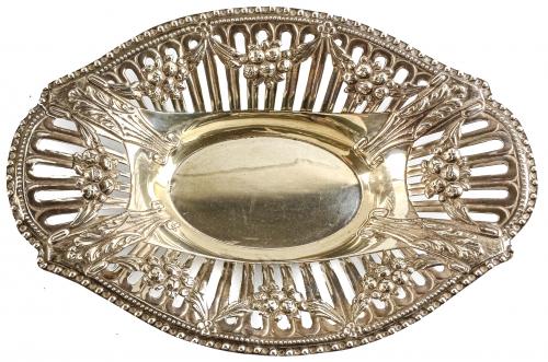 CENTRO DE MESA DE PLATA CALADA DE MEDIADOS DE S. XX