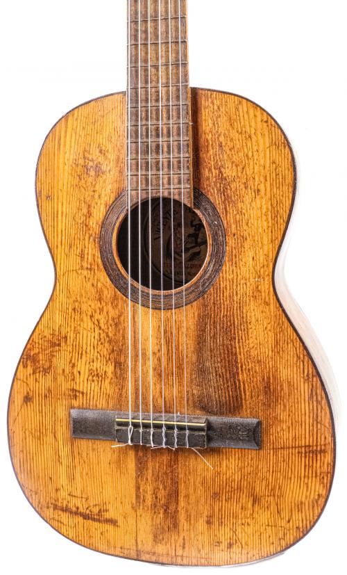 GUITARRA DE PRINCIPIOS DEL S.XX.