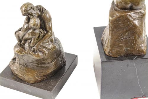 DOS FIGURAS EN BRONCE DEL ÚLTIMO CUARTO DEL S.XX