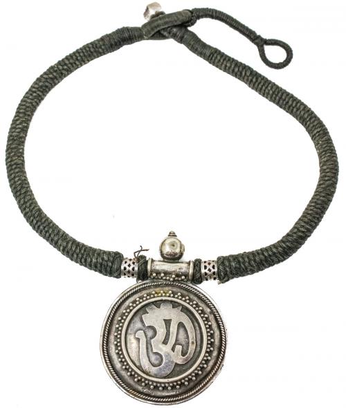GARGANTILLA DE LA INDIA EN PLATA