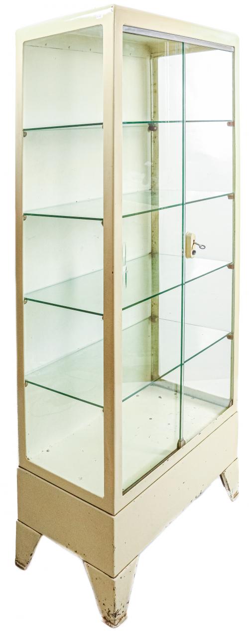 VITRINA DE CONSULTA MÉDICA DE MEDIADOS DEL S.XX