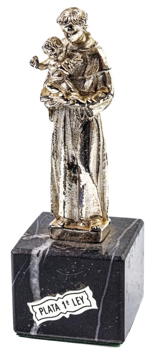 PEQUEÑA IMAGEN RELIGIOSA EN PLATA