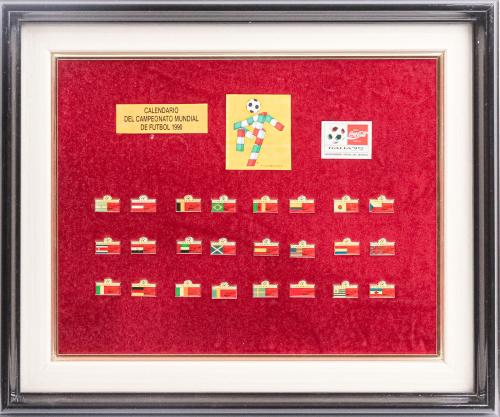 COLECCIÓN DE PINS DE "COCA COLA"