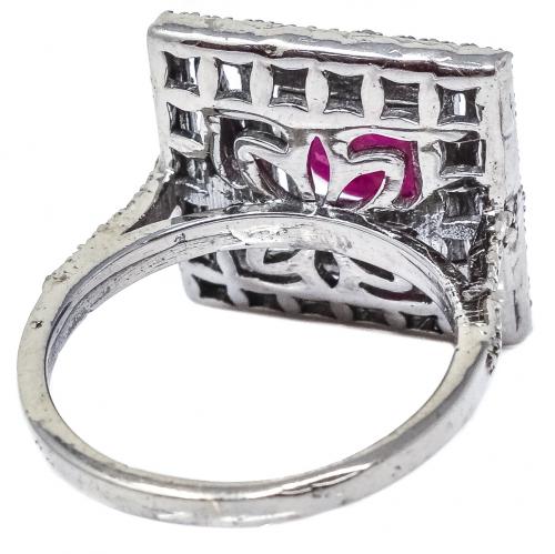 ANILLO ESTILO ART DECÓ CON RUBÍ Y DIAMANTES