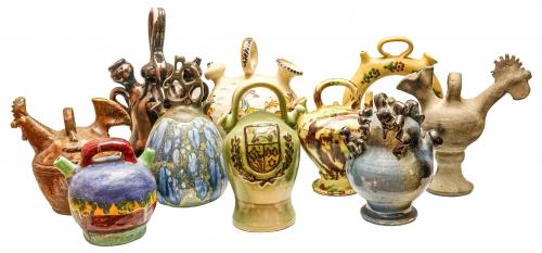 COLECCIÓN DE DIEZ BOTIJOS VARIADOS