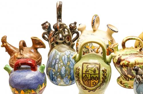 COLECCIÓN DE DIEZ BOTIJOS VARIADOS