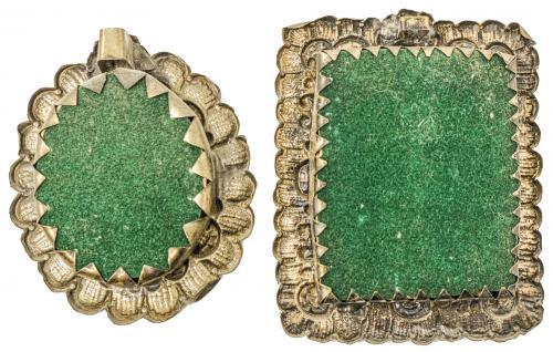 LOTE DE DOS RELICARIOS DEL S. XIX. 