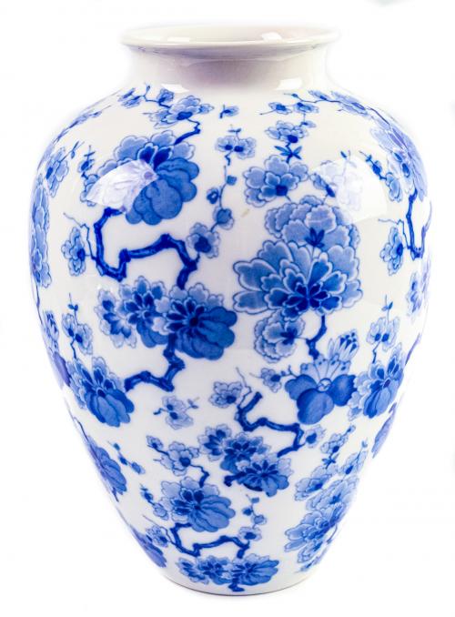 JARRÓN EN PORCELANA ALEMANA DEL ÚLTIMO CUARTO DEL S.XX
