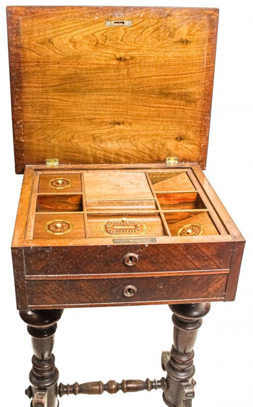 MUEBLE COSTURERO ALFONSINO DE FINALES DEL S.XIX