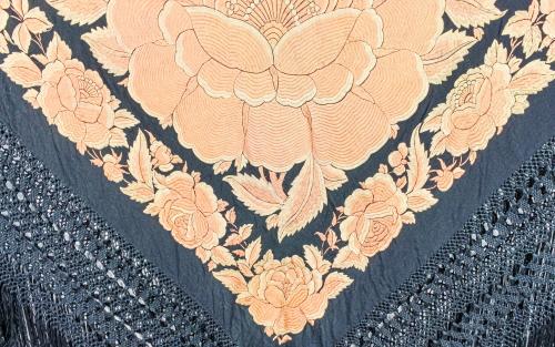MANTÓN DE MANILA DE FINALES DEL S.XIX