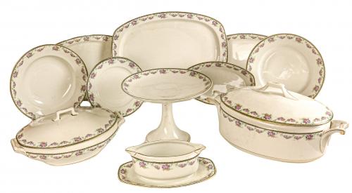 VAJILLA DE PORCELANA CHECOESLOVACA DEL PRIMER TERCIO S.XX
