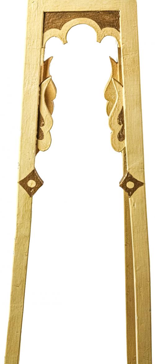 PEANA DE MADERA DEL PRIMER CUARTO DE SIGLO XX