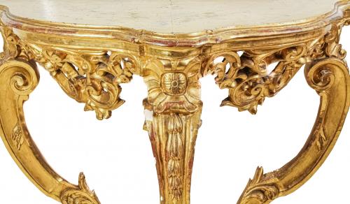 CÓNSOLA DORADA DEL ÚLTIMO CUARTO DE SIGLO XIX