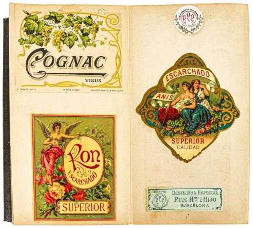 COLECCIÓN DE ETIQUETAS DE LICORES