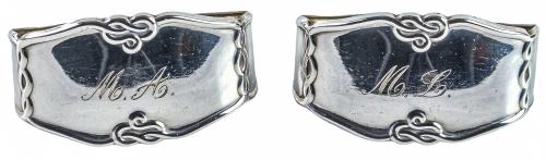 DOS ARGOLLAS EN PLATA DE MEDIADOS DEL S.XX