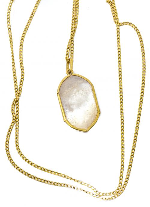 CADENA CON MEDALLA DE MEDIADOS S.XX
