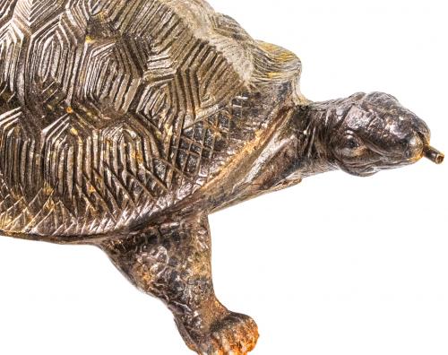 FUENTE DE HIERRO EN FORMA DE TORTUGA