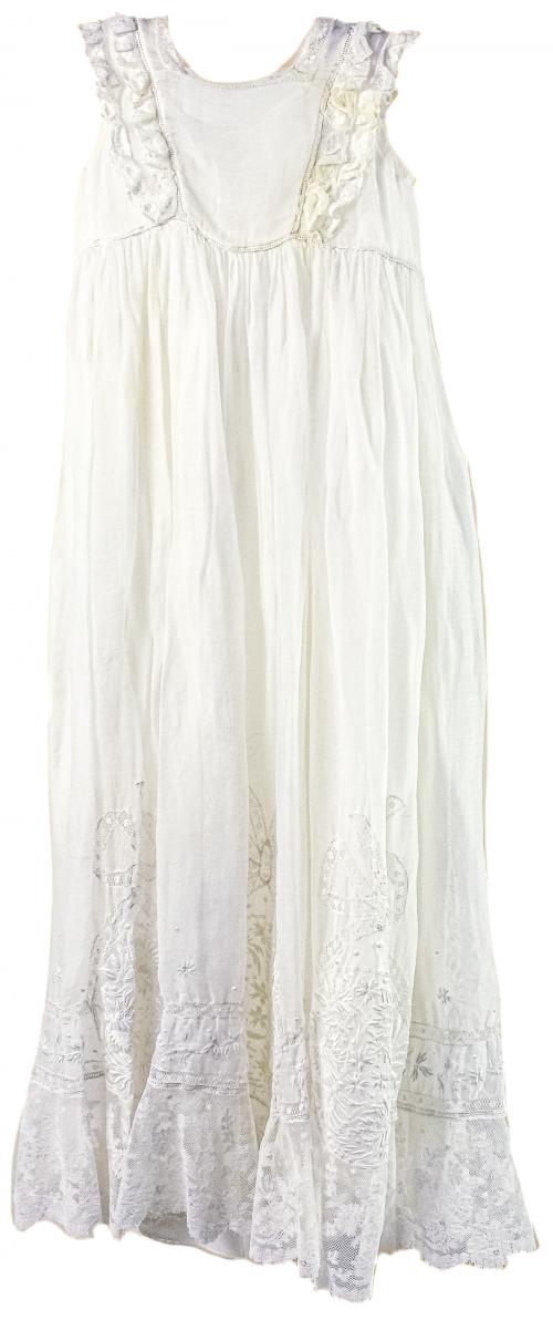TRAJE DE ACRISTIANAR DEL PRIMER TERCIO DEL S.XX