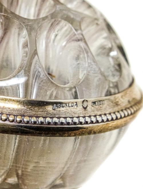 CONJUNTO DE PIEZAS EN CRISTAL Y PLATA DEL ÚLTIMO CUARTO S.XX