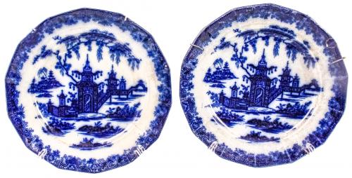PAREJA DE PLATOS DE LOZA INGLESA DEL SIGLO XIX