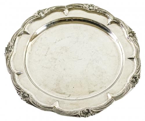 BANDEJA CIRCULAR CON PERFIL LABRADO