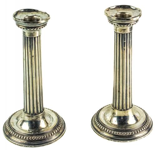 PAREJA DE CANDELEROS EN PLATA PRIMER TERCIO S.XX