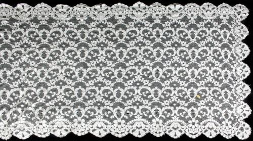 MANTILLA DE MEDIADOS DEL S.XX