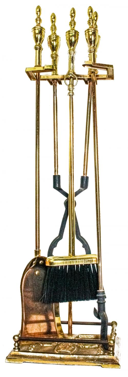 PARACHISPAS Y UTENSILIOS DE CHIMENEA DEL ÚLTIMO CUARTO S.XX