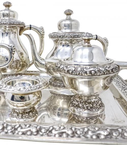 JUEGO DE CAFÉ Y TÉ EN PLATA DE MEDIADOS DEL S.XX