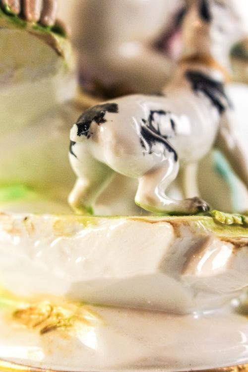 FIGURA DE PORCELANA CENTROEUROPEA